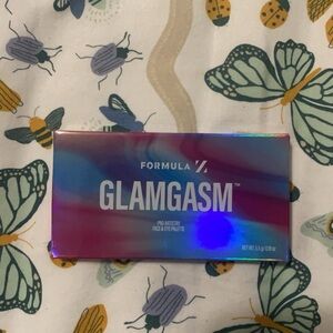Glamgasm eye shadow pallet